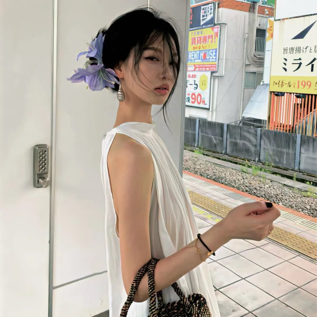 虽然我是注定没落的贵族,闲来无事只好来深究魔法